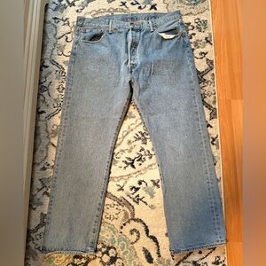 Levis mens 501 button fly tag size 40x30 straight leg actual size 38x28.5